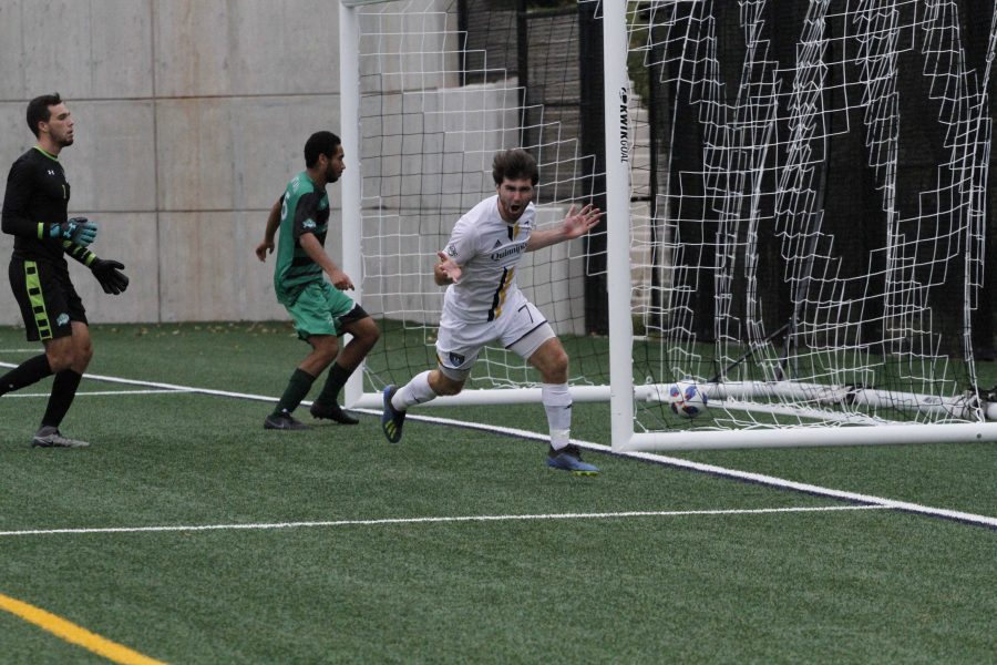Mens Soccer Tops Manhattan to Win Fifth Straight