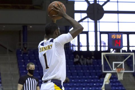 Quinnipiac Men’s Basketball Defeats Dartmouth 81-72 Behind Double-Double From Nweke, Continues Historic Start