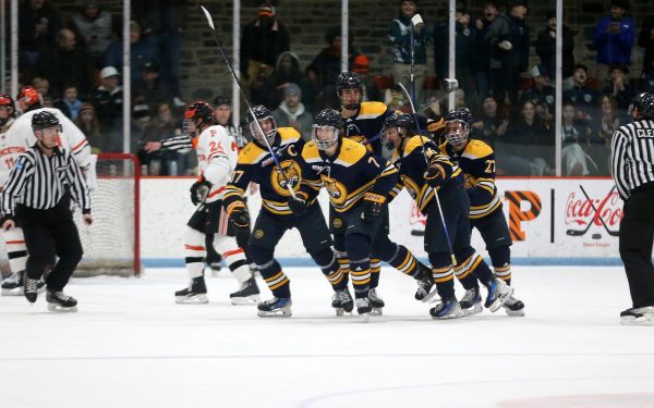 Bobcats trounce Bulldogs 4-1, sweep season series