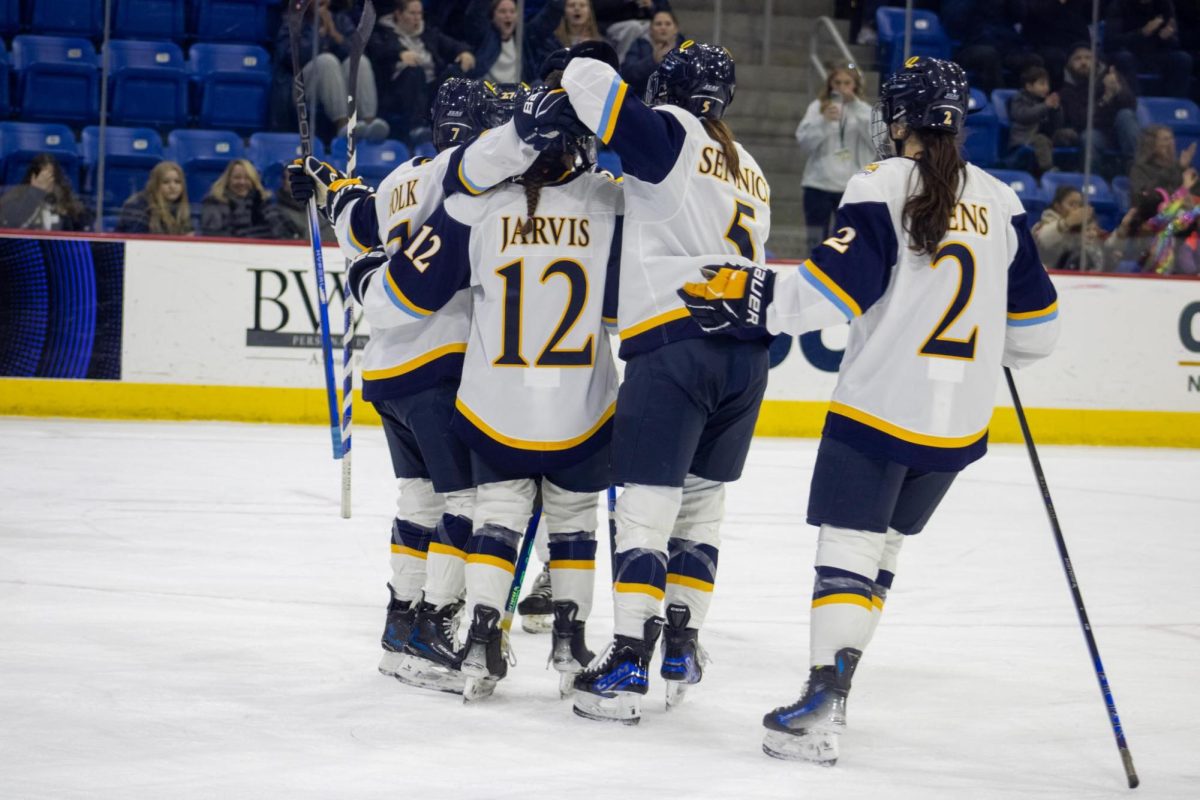 Quinnipiac women's ice hockey picks up big conference win over Harvard