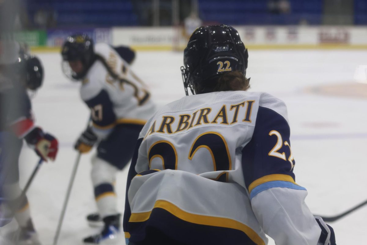 Quinnipiac women's ice hockey bests Maine on opening night