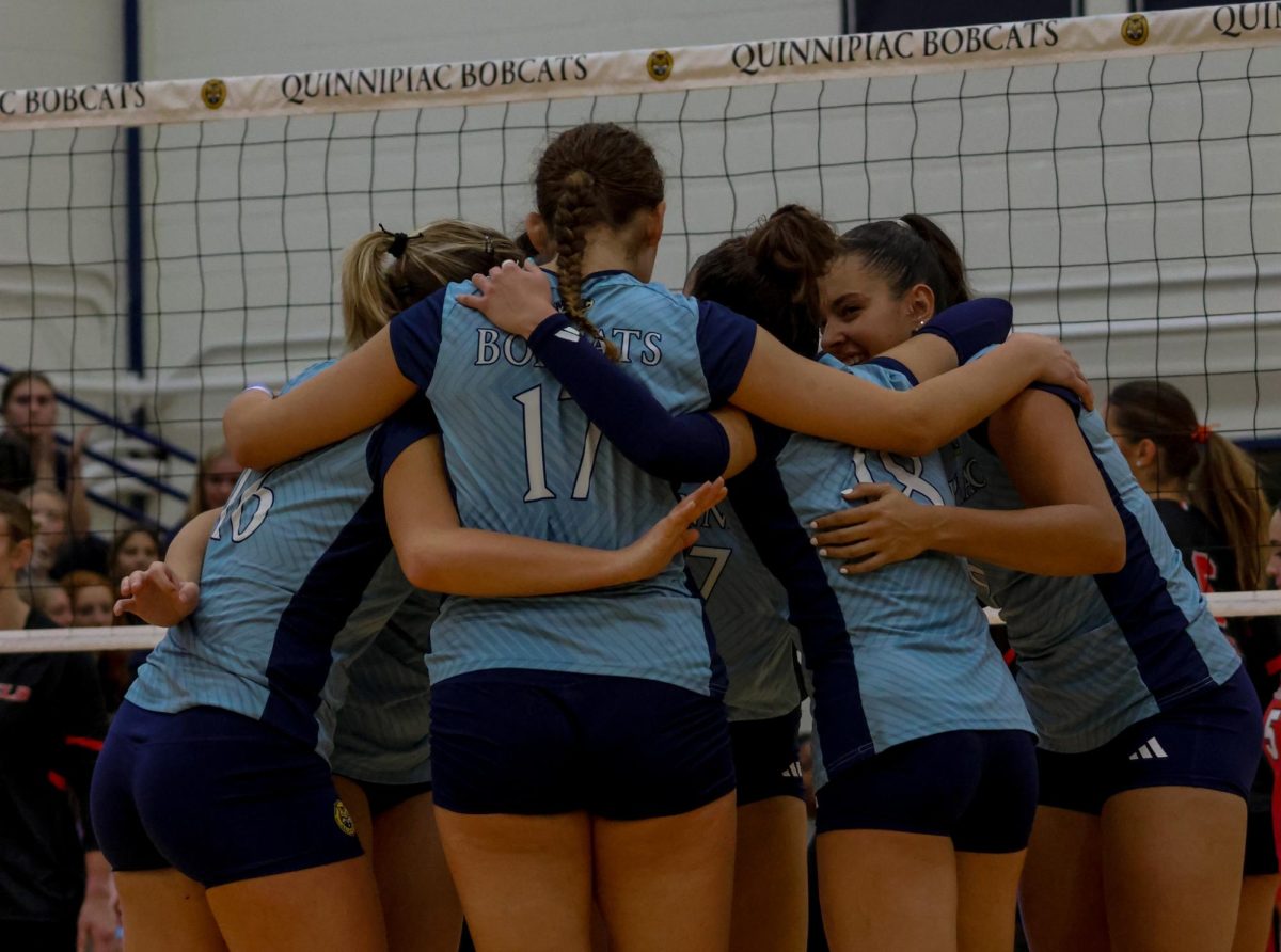 Tonelli shines as Volleyball Eludes Sacred Heart